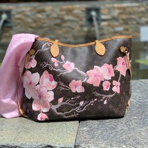 Painted LV neverfull